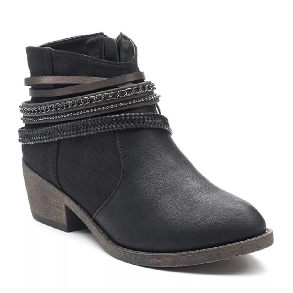SO ankle boots